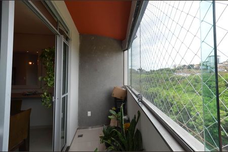 Varanda de apartamento à venda com 3 quartos, 180m² em Fernão Dias, Belo Horizonte
