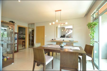 Apartamento à venda com 180m², 3 quartos e 2 vagasSala Ambientes