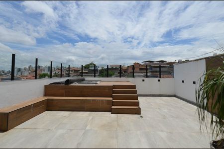 Apartamento à venda com 180m², 3 quartos e 2 vagasÁrea da Cobertura