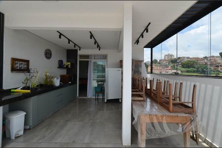Apartamento à venda com 180m², 3 quartos e 2 vagasÁrea da Cobertura