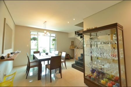 Apartamento à venda com 180m², 3 quartos e 2 vagasSala Ambientes