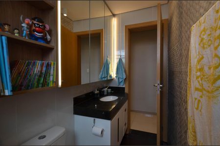 Apartamento à venda com 180m², 3 quartos e 2 vagasBanheiro Social