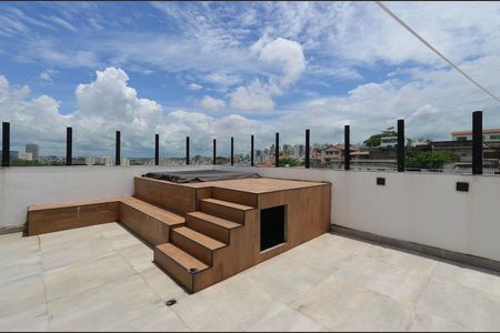 Apartamento à venda com 180m², 3 quartos e 2 vagasÁrea da Cobertura