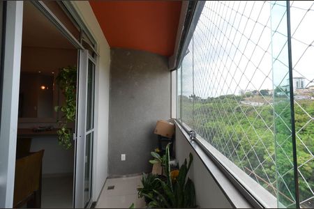Apartamento à venda com 180m², 3 quartos e 2 vagasVaranda