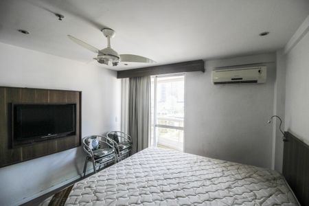 Quarto de kitnet/studio para alugar com 1 quarto, 45m² em Centro, Nova Iguaçu