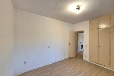 Casa para alugar com 180m², 3 quartos e 3 vagas Casa para alugar com 180m², 3 quartos e 3 vagasSuíte 3
