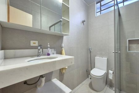 Casa para alugar com 180m², 3 quartos e 3 vagas Casa para alugar com 180m², 3 quartos e 3 vagasBanheiro social