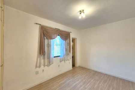 Casa para alugar com 180m², 3 quartos e 3 vagas Casa para alugar com 180m², 3 quartos e 3 vagasSuíte 3