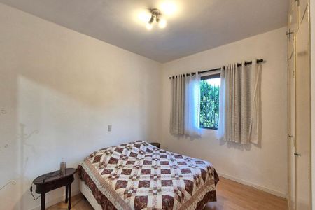 Casa para alugar com 180m², 3 quartos e 3 vagas Casa para alugar com 180m², 3 quartos e 3 vagasSuíte