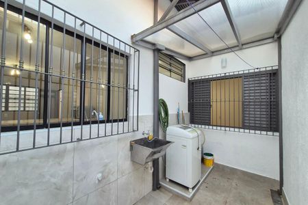 Casa para alugar com 180m², 3 quartos e 3 vagas Casa para alugar com 180m², 3 quartos e 3 vagasÁrea de Serviço