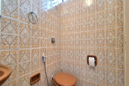 Casa para alugar com 180m², 3 quartos e 3 vagas Casa para alugar com 180m², 3 quartos e 3 vagasBanheiro da Suíte 2