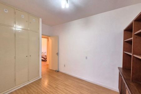 Casa para alugar com 180m², 3 quartos e 3 vagas Casa para alugar com 180m², 3 quartos e 3 vagasQuarto 1