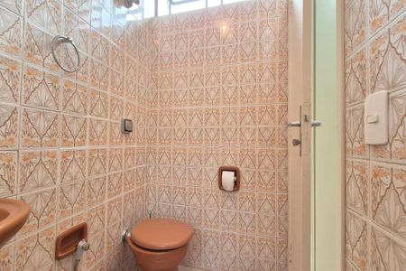 Casa para alugar com 180m², 3 quartos e 3 vagasBanheiro da Suíte