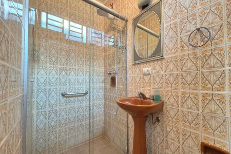 Casa para alugar com 180m², 3 quartos e 3 vagas Casa para alugar com 180m², 3 quartos e 3 vagasBanheiro da Suíte 2