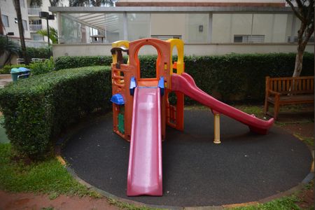 Apartamento à venda com 67m², 3 quartos e 1 vagaÁrea comum - Playground