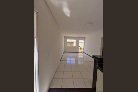 Sala de casa para alugar com 2 quartos, 120m² em Residencial Vereda dos Buritis, Goiânia