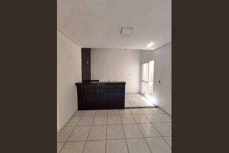 Sala de casa para alugar com 2 quartos, 120m² em Residencial Vereda dos Buritis, Goiânia
