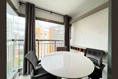 Apartamento para alugar com 58m², 2 quartos e 1 vagaVaranda