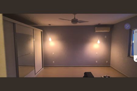 Casa de condomínio para alugar com 360m², 3 quartos e 2 vagas Casa de condomínio para alugar com 360m², 3 quartos e 2 vagasQuarto