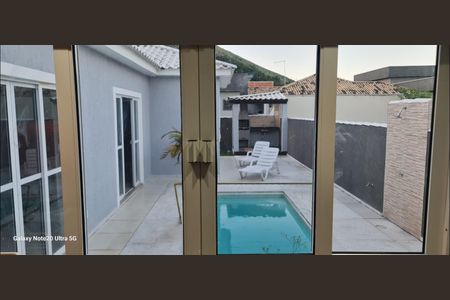 Casa de condomínio para alugar com 360m², 3 quartos e 2 vagas Casa de condomínio para alugar com 360m², 3 quartos e 2 vagasÁrea externa