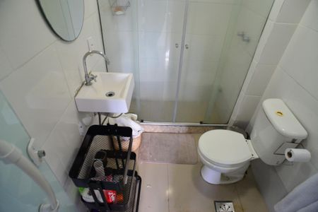 Apartamento à venda com 66m², 2 quartos e 1 vagaBanheiro Social
