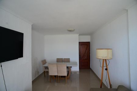 Apartamento à venda com 66m², 2 quartos e 1 vagaSala