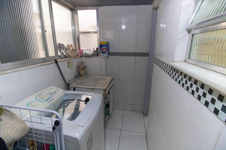 Apartamento à venda com 76m², 2 quartos e 1 vagaCozinha e Área de Serviço