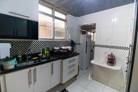 Apartamento à venda com 76m², 2 quartos e 1 vagaCozinha e Área de Serviço