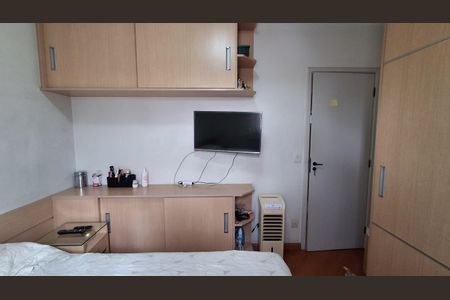 Apartamento à venda com 68m², 3 quartos e 2 vagasQuarto 2