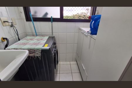 Apartamento à venda com 68m², 3 quartos e 2 vagasÁrea de Serviço 