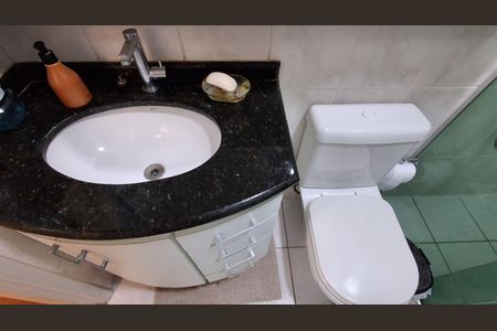 Apartamento à venda com 68m², 3 quartos e 2 vagasBanheiro Social 