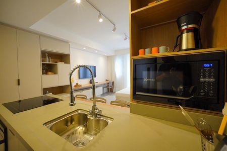 Cozinha de kitnet/studio para alugar com 1 quarto, 66m² em Trindade, Florianópolis