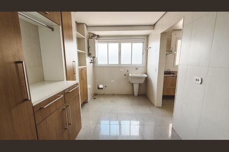 Apartamento à venda com 126m², 3 quartos e 2 vagasÁrea de Serviço