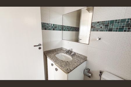 Apartamento à venda com 126m², 3 quartos e 2 vagasBanheiro da Suíte 1