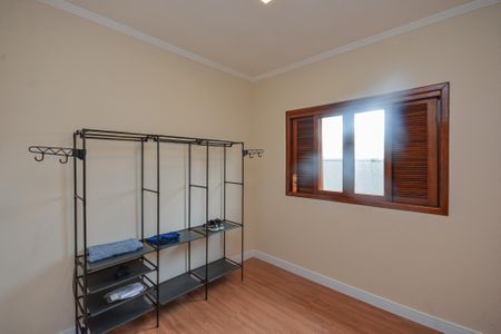 Casa à venda com 3 quartos, 310m² em Jardim Pedreira, São Paulo