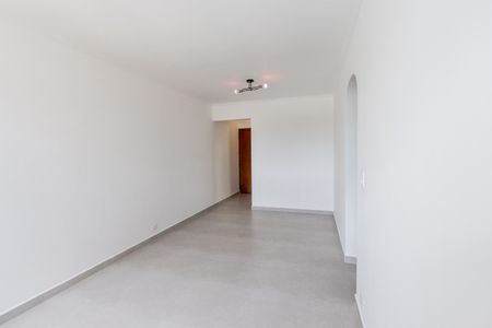 Apartamento para alugar com 64m², 3 quartos e 1 vaga Apartamento para alugar com 64m², 3 quartos e 1 vagaSala