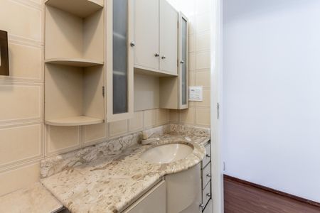 Apartamento para alugar com 64m², 3 quartos e 1 vaga Apartamento para alugar com 64m², 3 quartos e 1 vagaBanheiro do Corredor