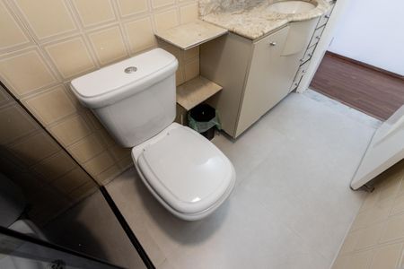 Apartamento para alugar com 64m², 3 quartos e 1 vaga Apartamento para alugar com 64m², 3 quartos e 1 vagaBanheiro do Corredor