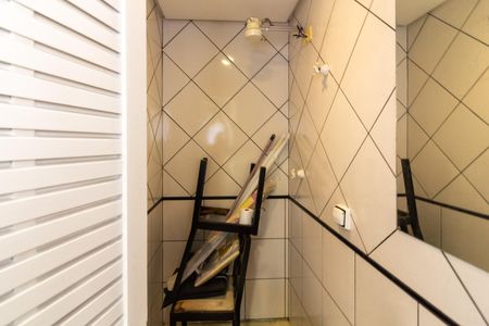 Apartamento para alugar com 120m², 2 quartos e 1 vaga Apartamento para alugar com 120m², 2 quartos e 1 vagaBanheiro de Serviço