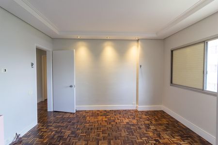 Apartamento para alugar com 120m², 2 quartos e 1 vaga Apartamento para alugar com 120m², 2 quartos e 1 vagaSala de Estar