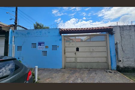 Casa à venda com 240m², 3 quartos e 3 vagasFachada