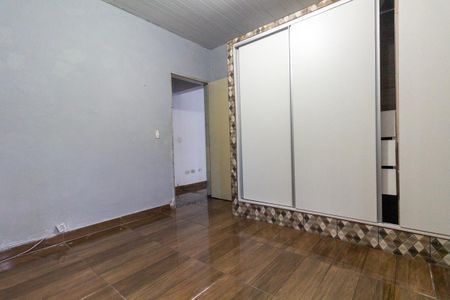 Casa à venda com 240m², 3 quartos e 3 vagas Casa à venda com 240m², 3 quartos e 3 vagasQuarto 1