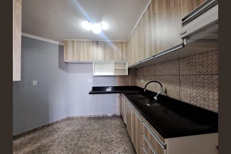 Apartamento à venda com 56m², 2 quartos e 1 vaga Apartamento à venda com 56m², 2 quartos e 1 vagaCozinha