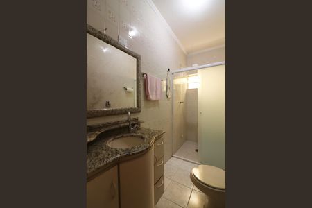 Casa à venda com 136m², 3 quartos e 2 vagasBanheiro Social