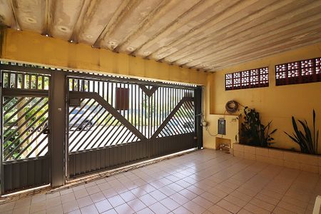 Casa à venda com 136m², 3 quartos e 2 vagasGaragem