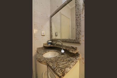 Casa à venda com 136m², 3 quartos e 2 vagasBanheiro Social