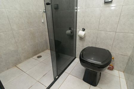 Casa à venda com 172m², 5 quartos e 1 vagaBanheiro 1