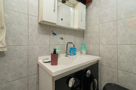 Casa à venda com 172m², 5 quartos e 1 vagaBanheiro 1