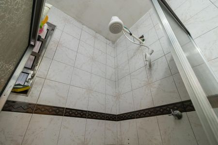 Casa à venda com 172m², 5 quartos e 1 vagaBanheiro 2