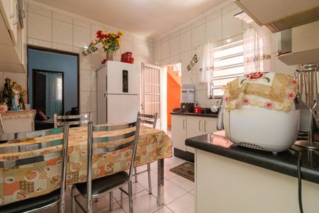 Casa à venda com 172m², 5 quartos e 1 vagaCozinha 1